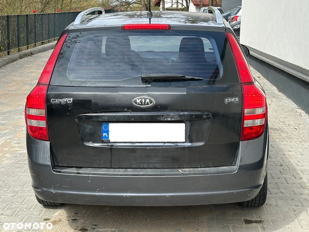 Kia Ceed 1.6 CRDi LX - 8