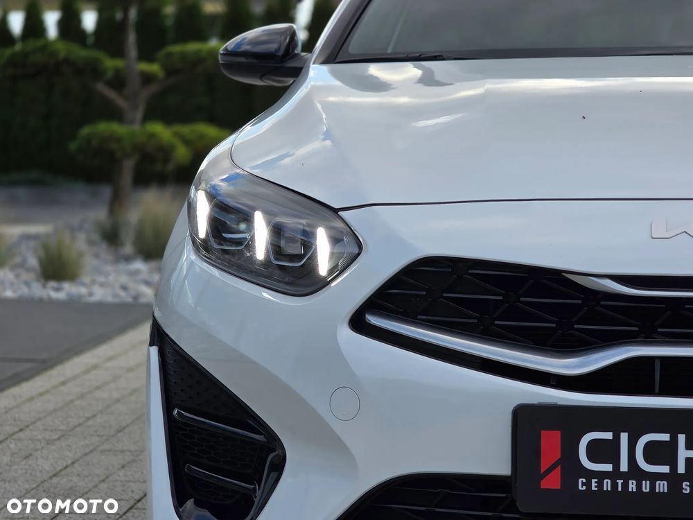 Kia ProCeed 1.5 T-GDI GT Line - 14