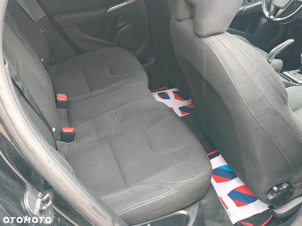 Volvo V40 D2 Kinetic - 29