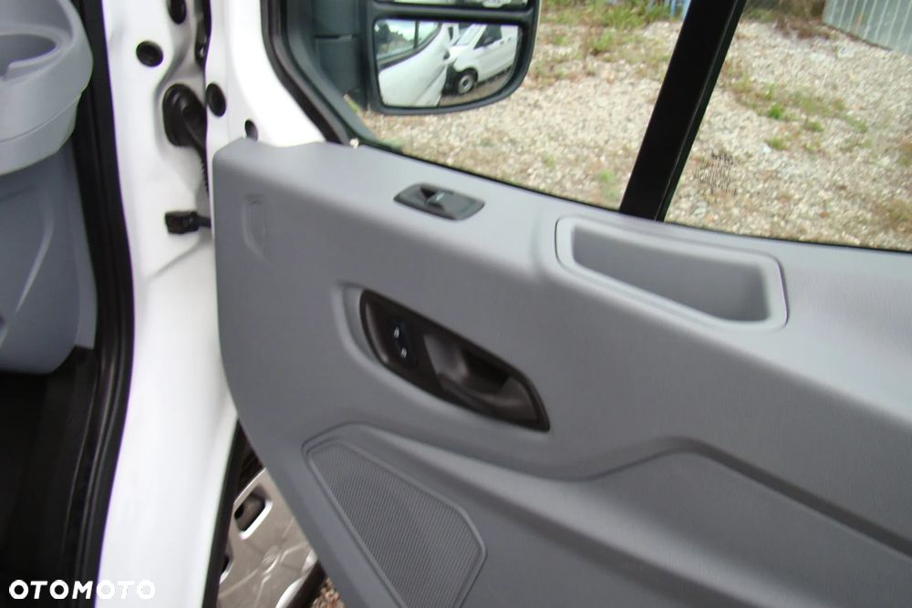 Ford Transit - 14