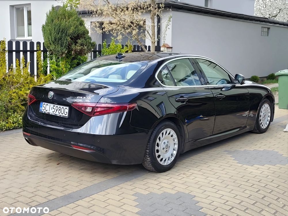 Alfa Romeo Giulia 2.0 Turbo Business - 6