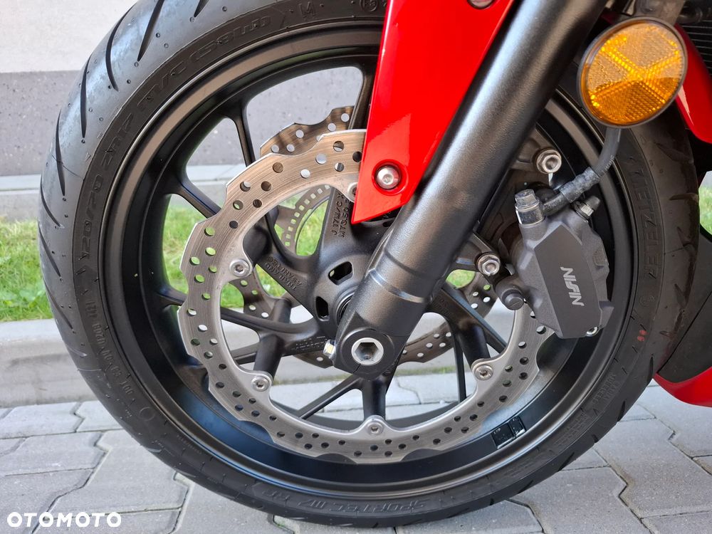 Honda CBR - 6