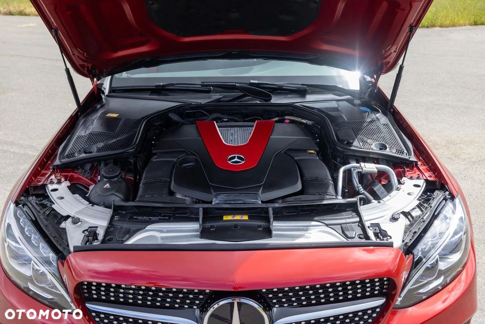 Mercedes-Benz Klasa C 450 AMG 4-Matic 7G-TRONIC - 37