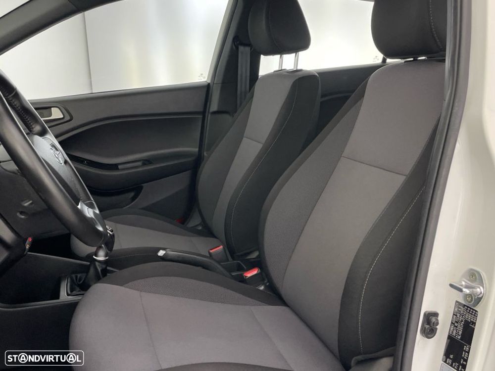 Hyundai i20 1.1 CRDi Access - 18