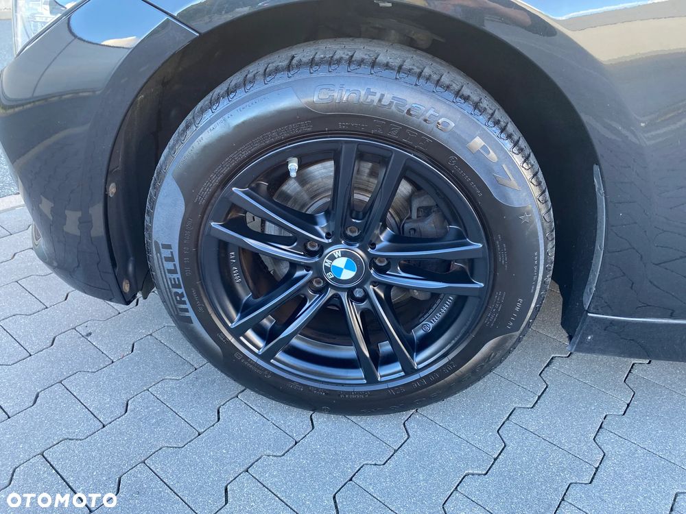 BMW Seria 3 318i Advantage - 12