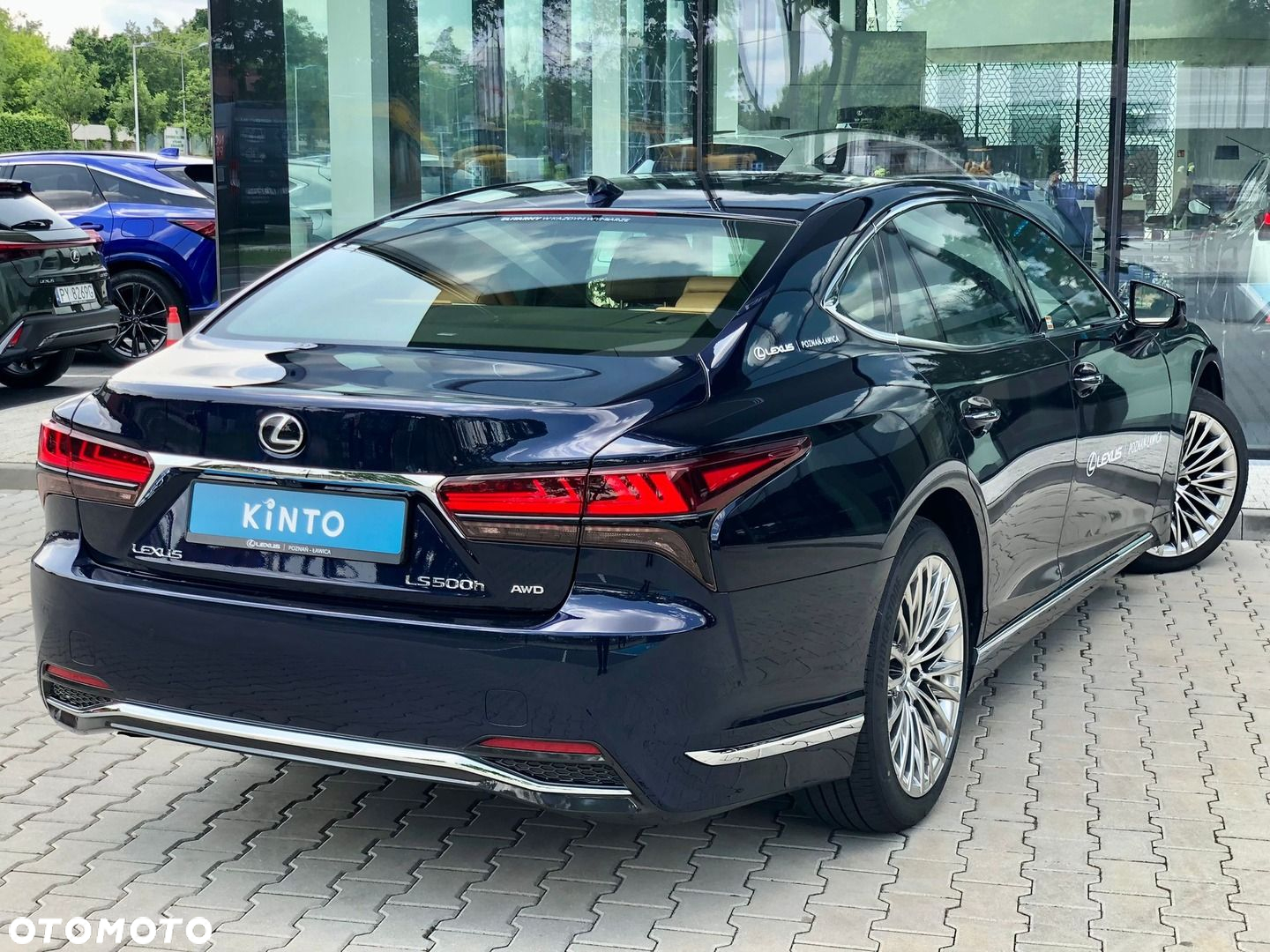 Lexus LS - 13