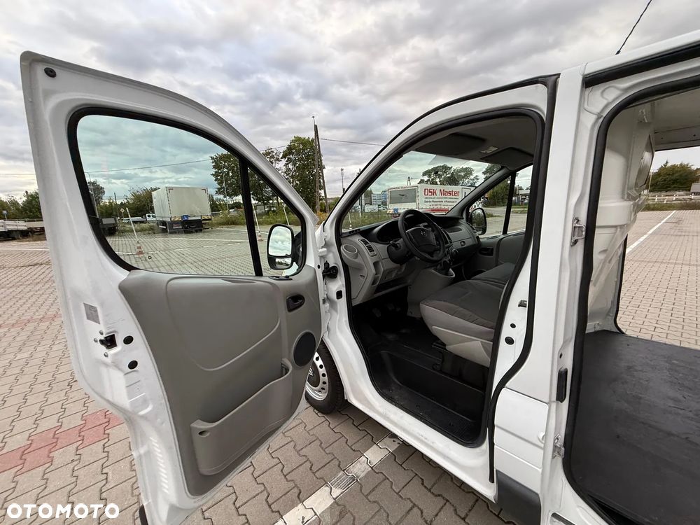 Opel VIVARO - 26