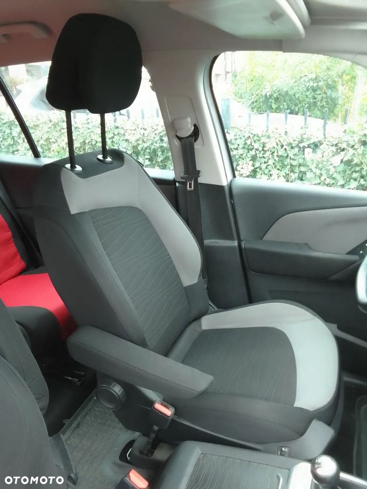 Citroën C4 Picasso 1.6 VTi Attraction - 4