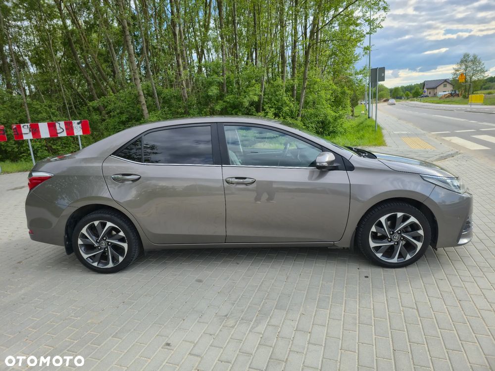 Toyota Corolla 1.6 Prestige EU6 - 24