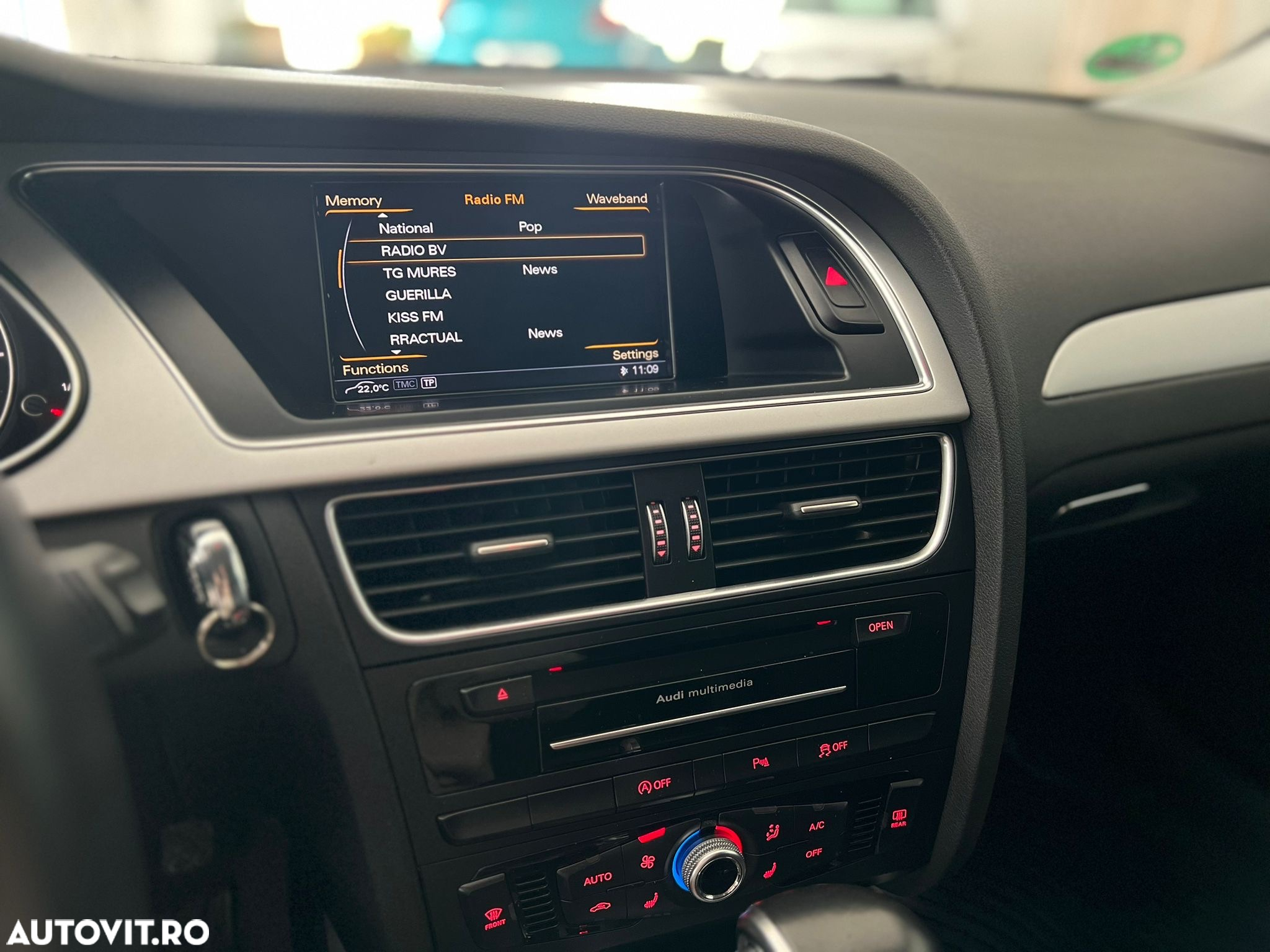 Audi A4 3.0 TDI DPF clean diesel quattro S tronic S line Sportpaket - 15