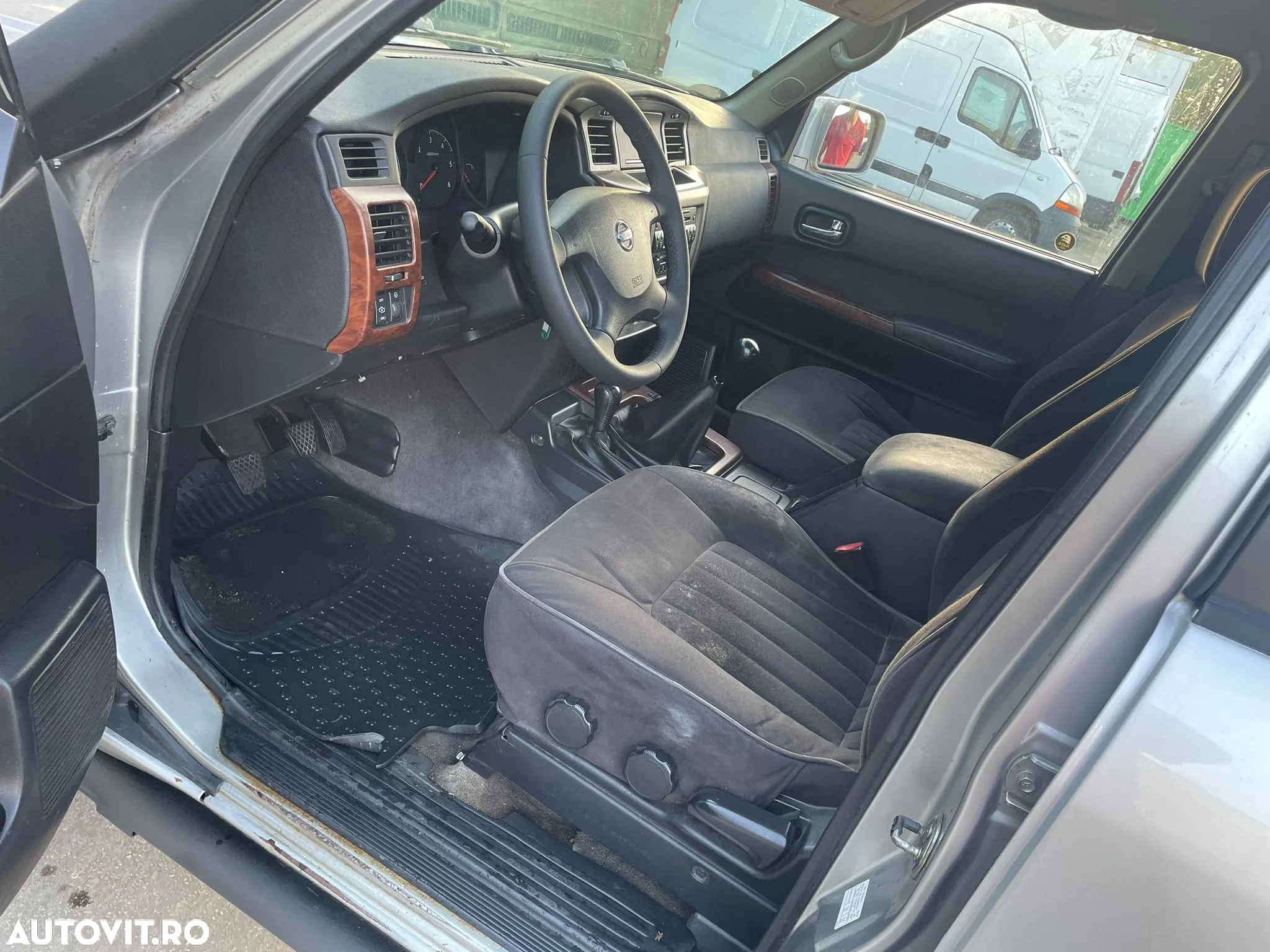 Nissan Patrol 3.0 TDI Luxury Plus - 16