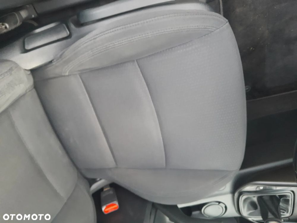 Kia Carens 1.6 GDI Edition 7 - 11