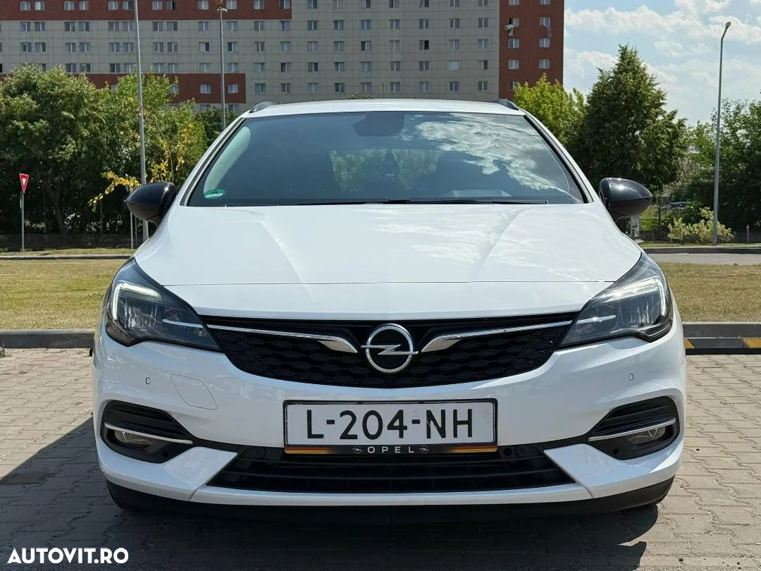 Opel Astra 1.2 Turbo Start/Stop Sports Tourer Design&Tech - 2
