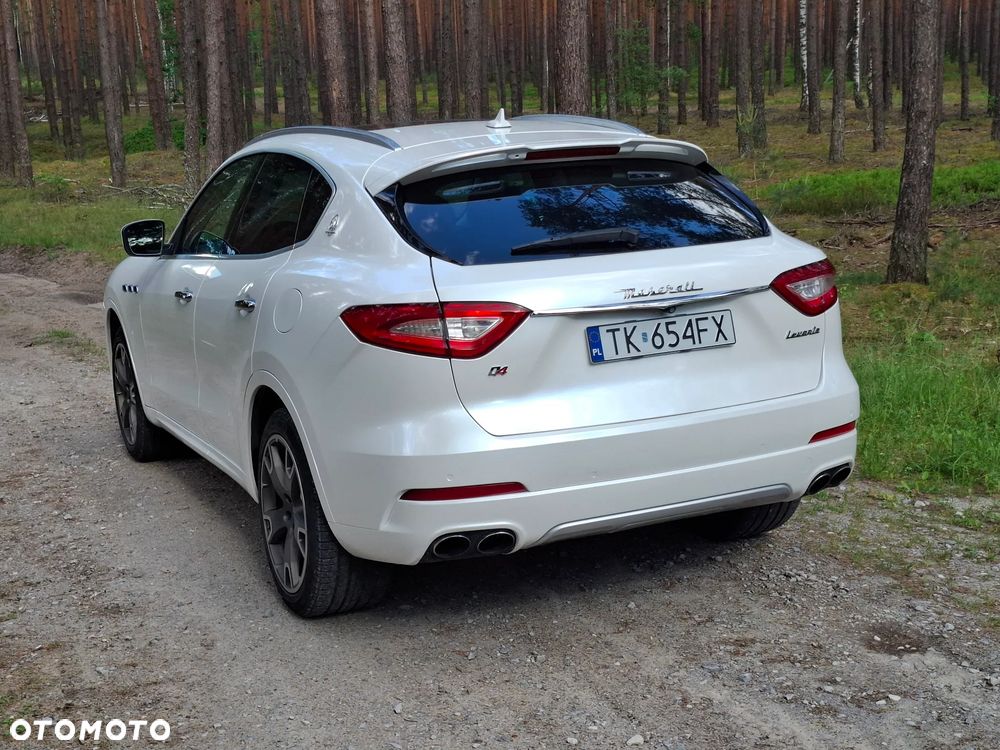 Maserati Levante Q4 - 16