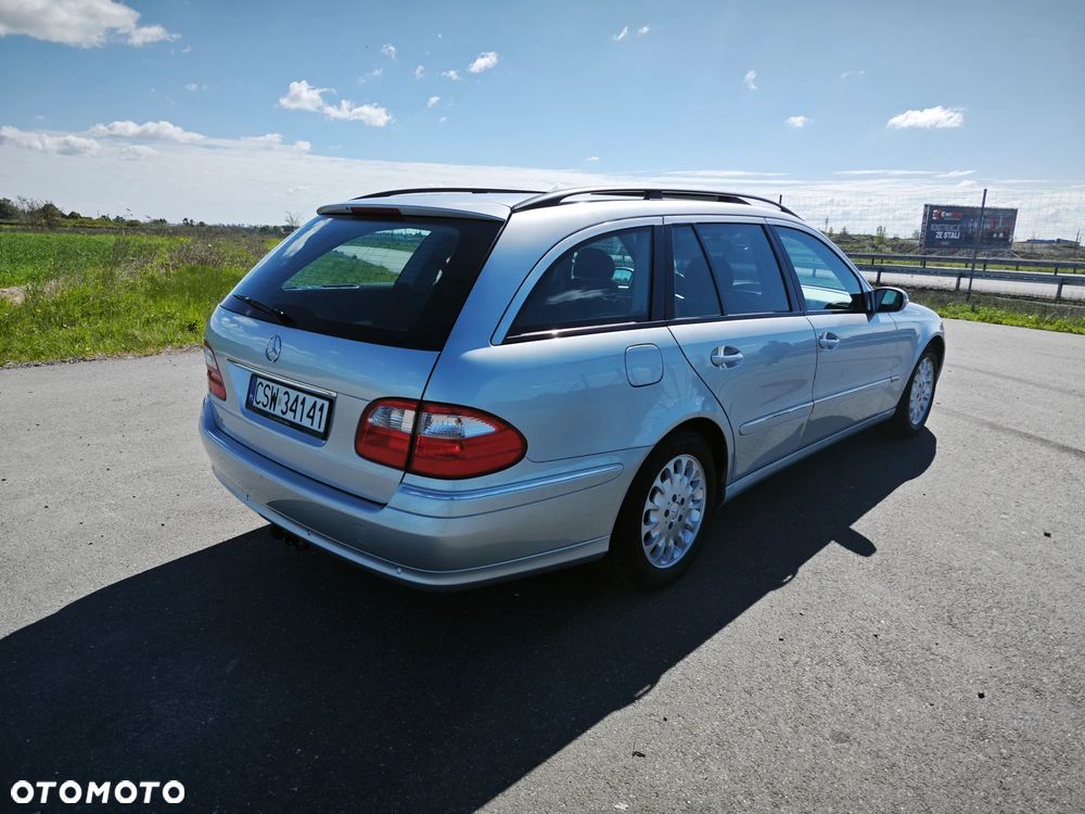 Mercedes-Benz Klasa E 320 T 4-Matic Elegance - 36