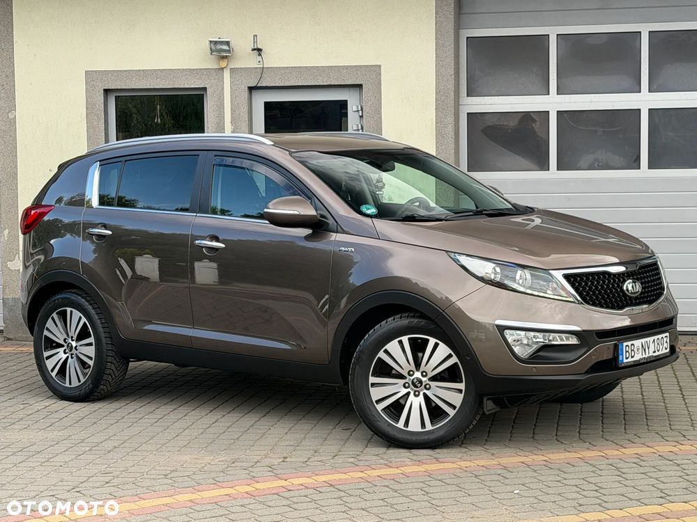 Kia Sportage 2.0 CRDI 4WD Fifa World Cup Edition - 18