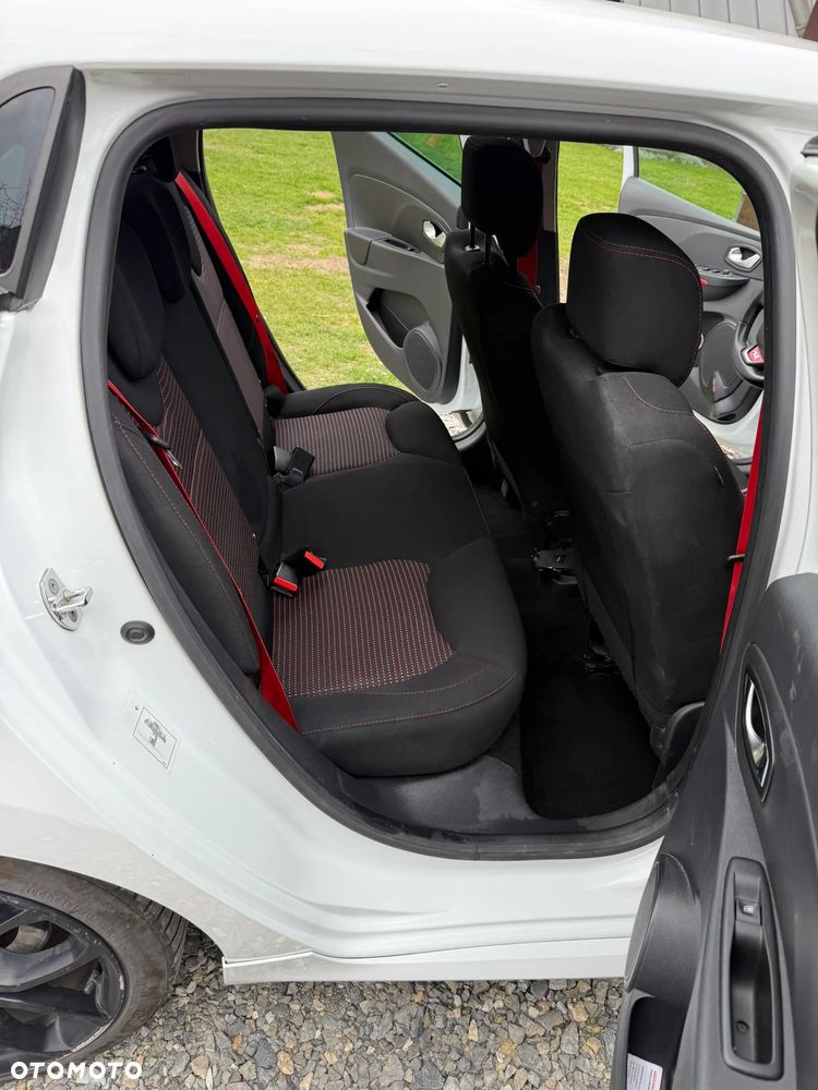Renault Clio 1.6 R.S.Trophy 220 EDC - 8