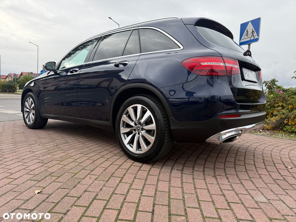 Mercedes-Benz GLC 250 4Matic 9G-TRONIC Exclusive - 25
