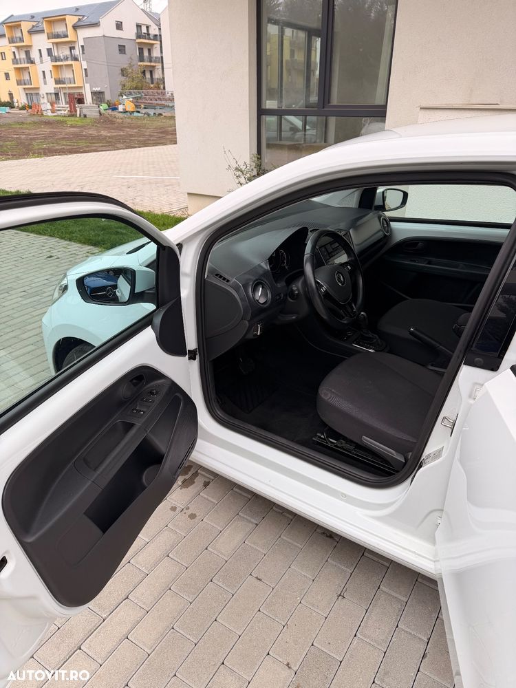 Volkswagen up! - 6