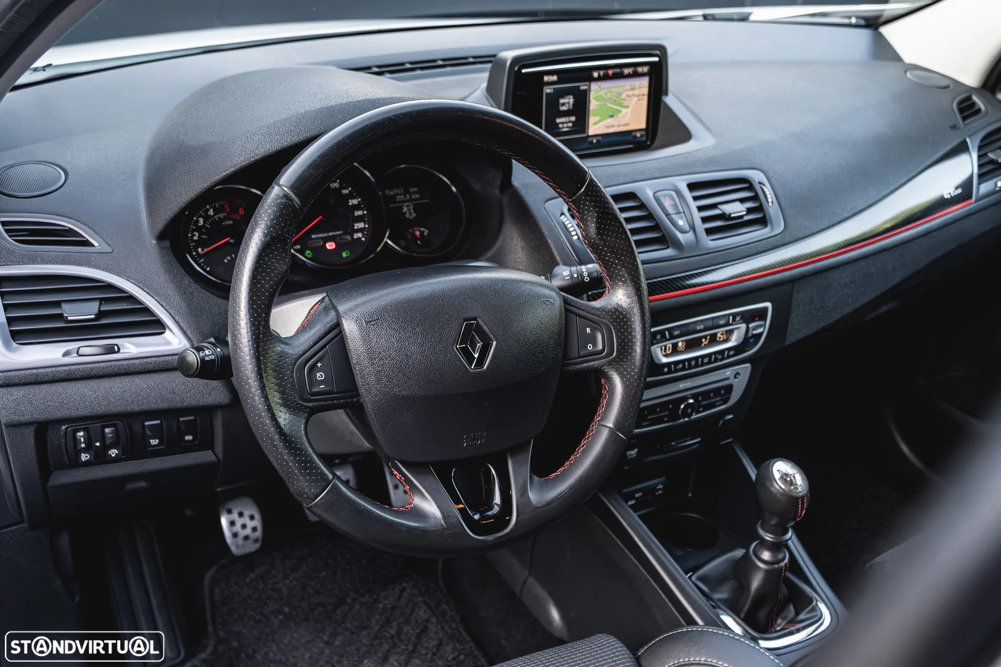 Renault Mégane Sport Tourer - 8