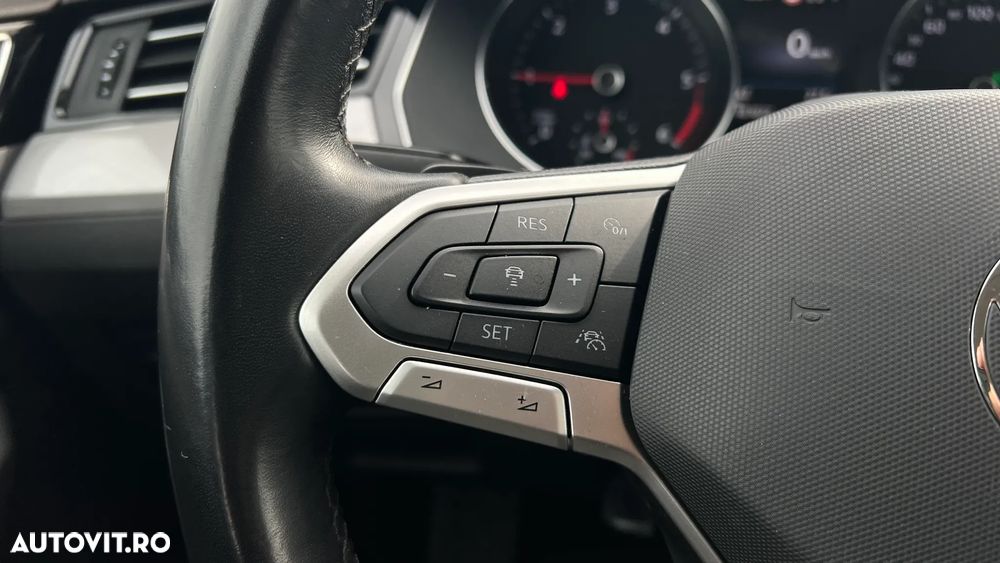 Volkswagen Passat 2.0 TDI SCR DSG Business - 18