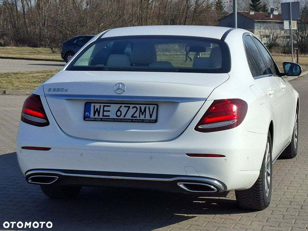 Mercedes-Benz Klasa E 220 d Business Edition 9G-TRONIC - 21