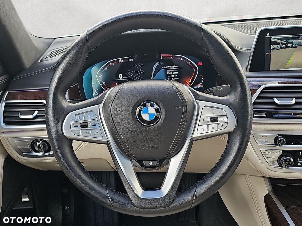 BMW Seria 7 - 19