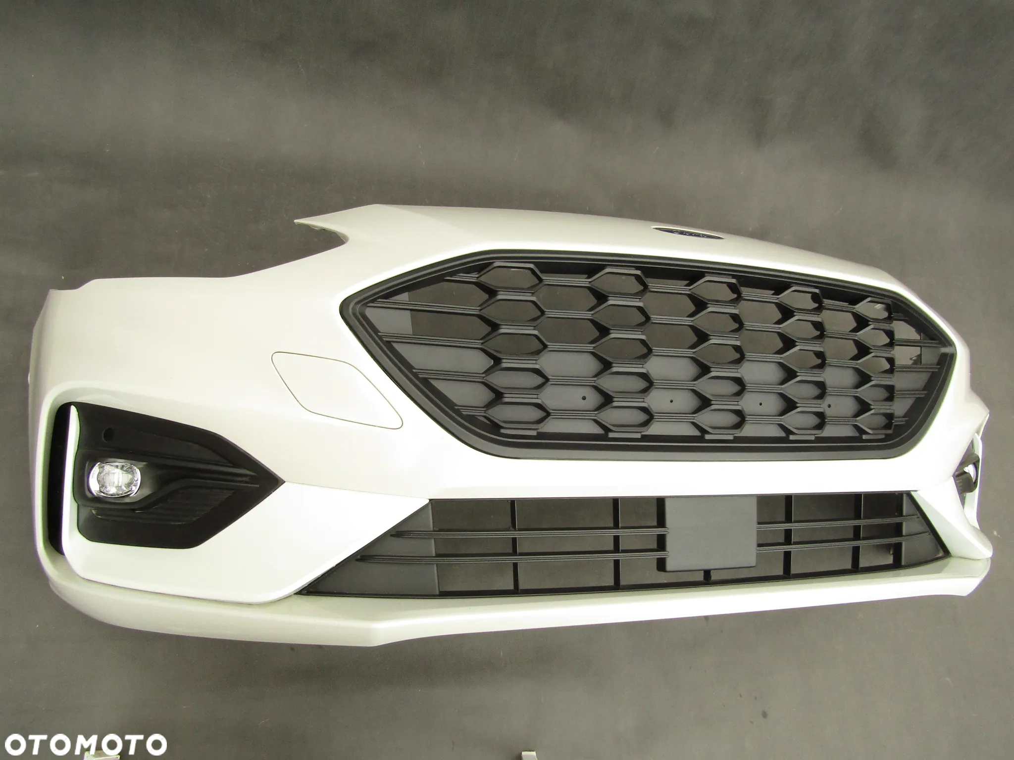 Zderzak przedni Ford Focus ST LINE MK4 18 - 23 Pdc-6 Lakier Metropolis White - 2
