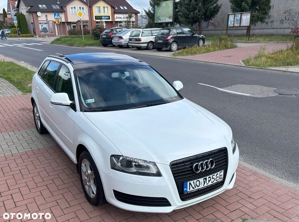 Audi A3 Sportback 1.4 TFSI Attraction S tronic - 2