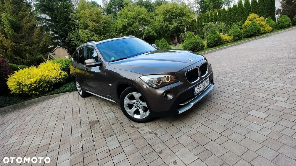 BMW X1 sDrive18d xLine - 11