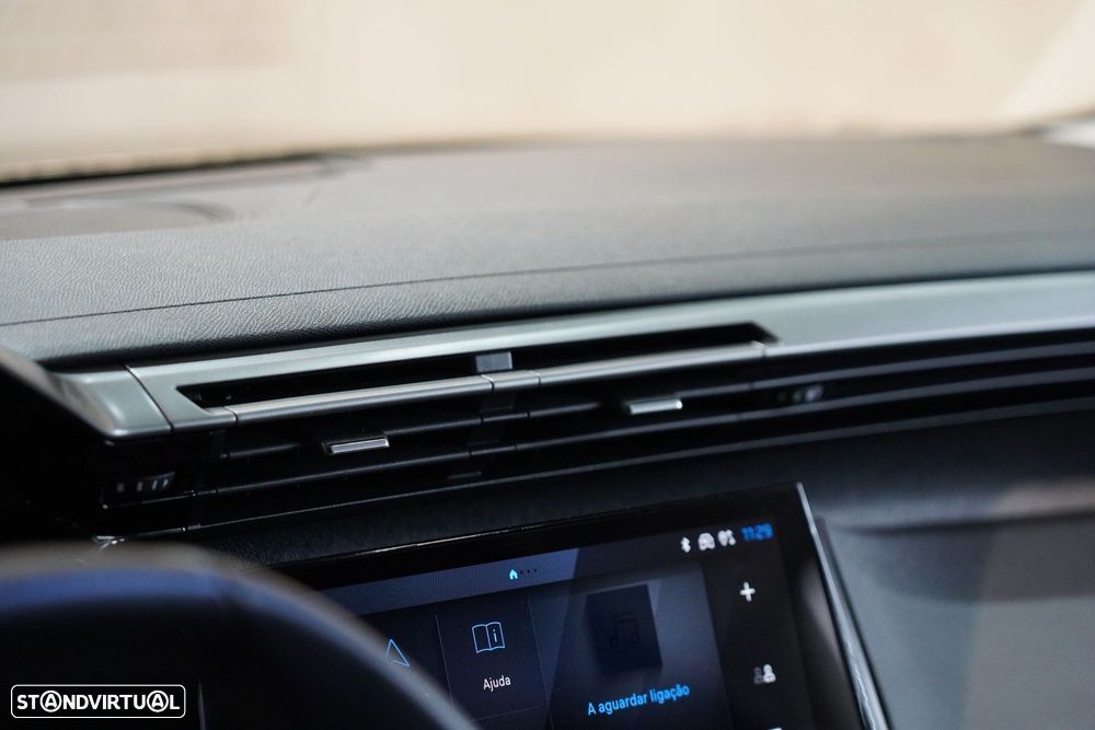 Peugeot e-308 54 kWh Allure - 13