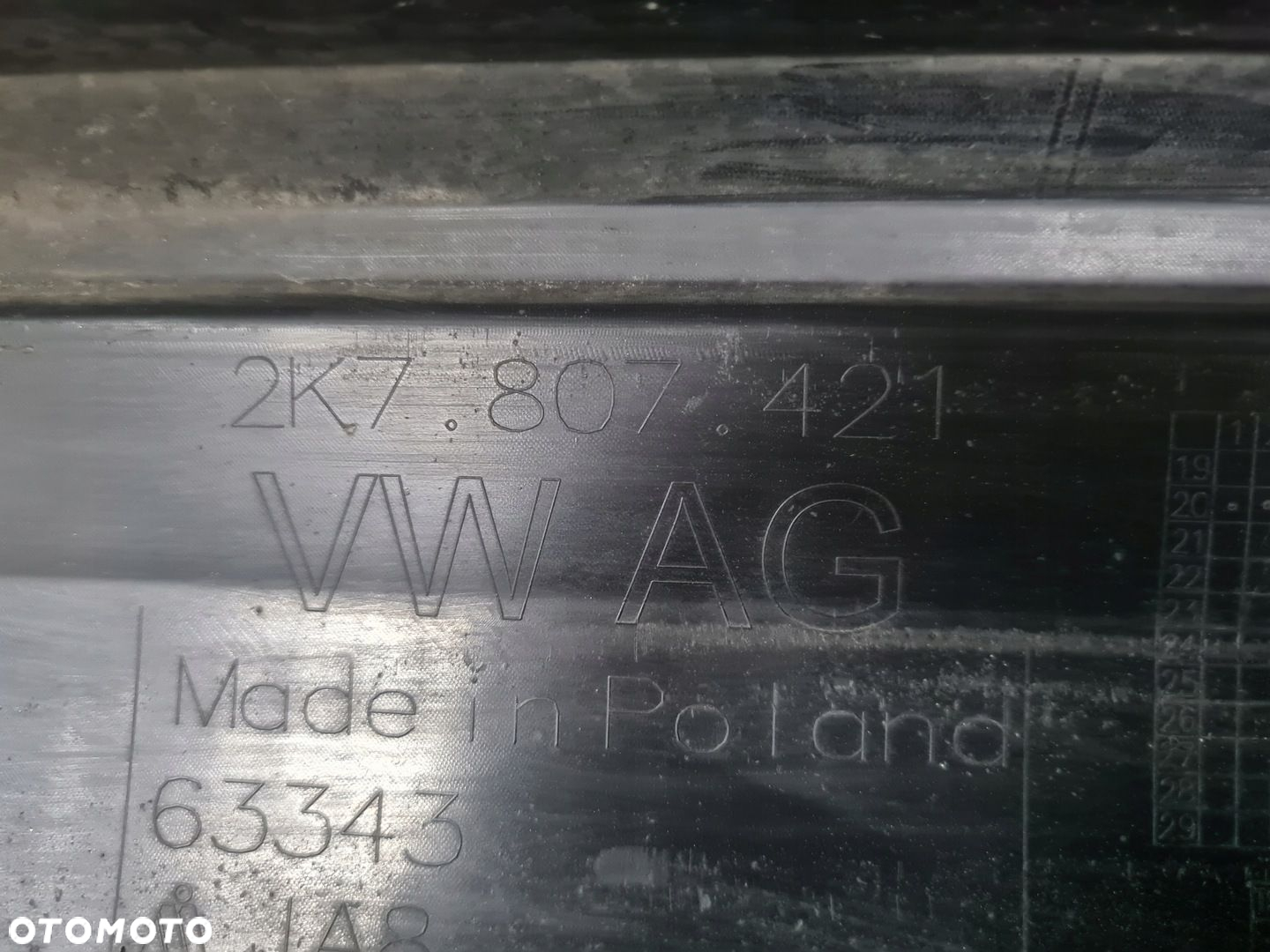 VW CADDY 2K7 ZDERZAK TYLNY TYŁ PDC 21- - 10