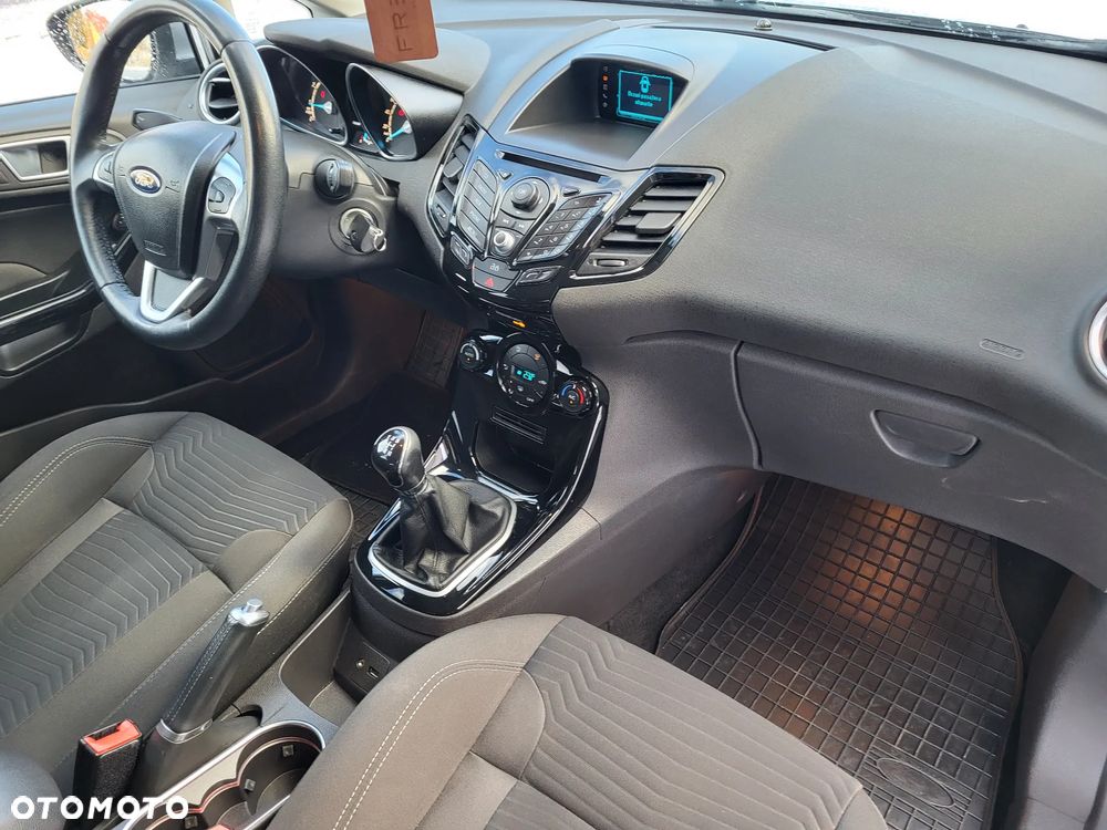 Ford Fiesta 1.0 EcoBoost Titanium - 17