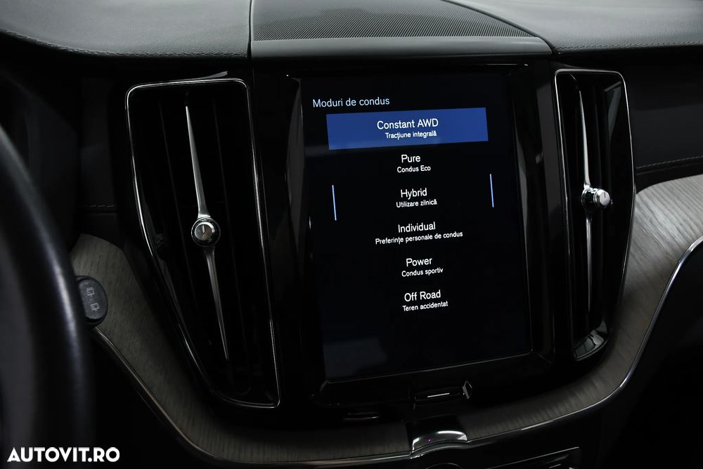 Volvo XC 60 Recharge T8 Twin Engine eAWD Inscription - 33