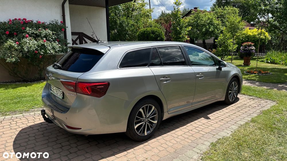 Toyota Avensis 2.0 D-4D Premium - 7