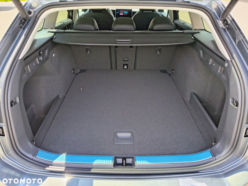 Volkswagen Passat - 32