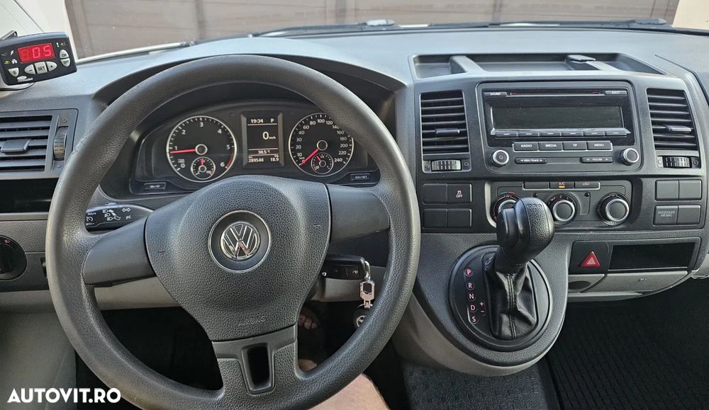 Volkswagen Transporter - 7