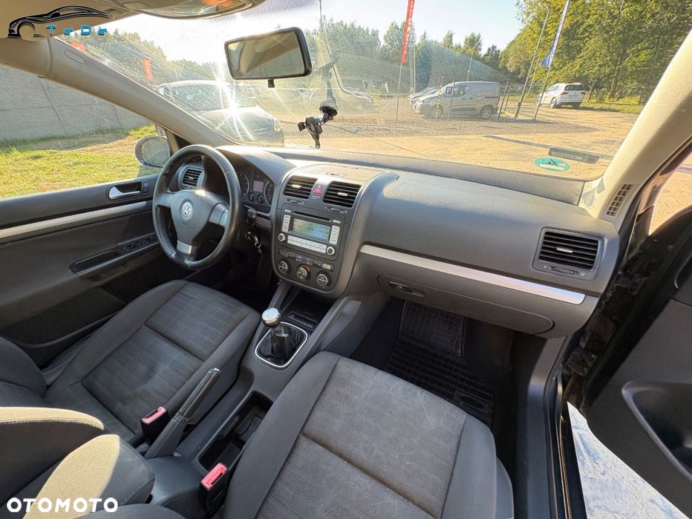 Volkswagen Golf 1.6 United - 28