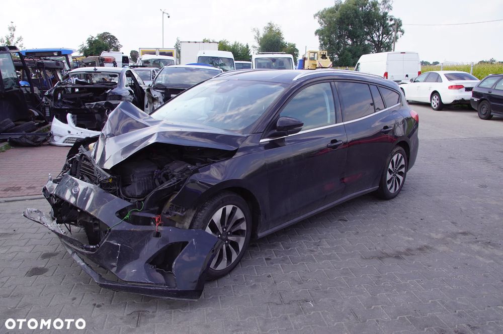 Auto na części - Ford Focus MK4 1.5 EcoBoost 150 KM YZDA JX6R-7F097-AHC Shadow Black 2019R Silnik Skrzynia Drzwi Szyba Klapa Lusterko Lampa Zderzak Deska Kokpit Sterownik Moduł Czujnik Licznik Wyświetlacz Kierownica - 9