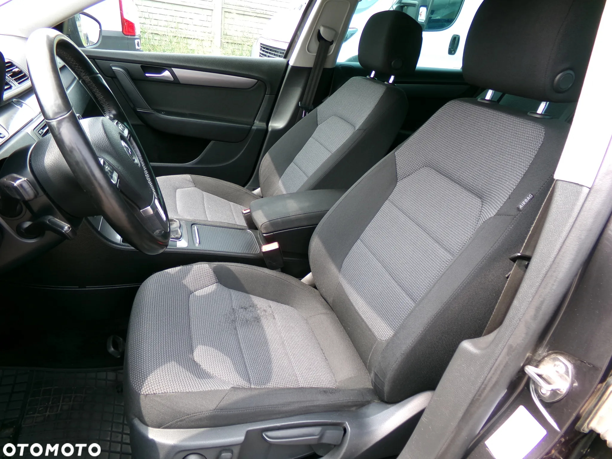 Volkswagen Passat 2.0 TDI Comfortline - 8