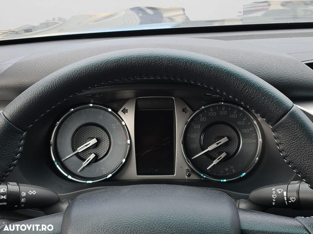 Toyota Hilux 2.8D 204CP 4x4 Double Cab AT Executive - 11