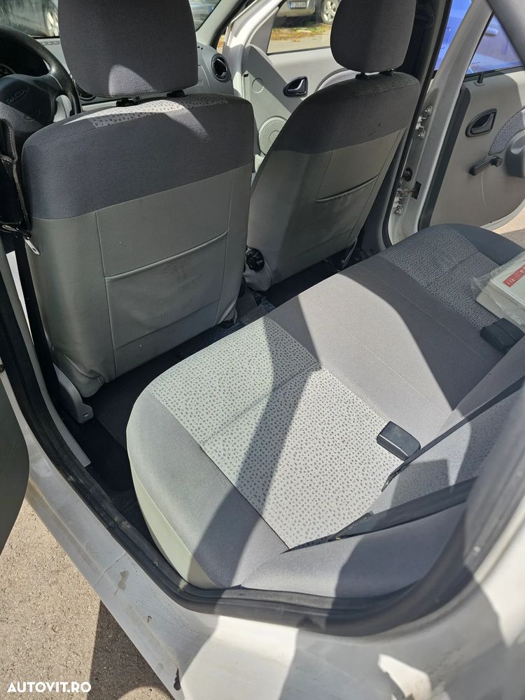 Dacia Logan 1.4 MPI Laureate - 9