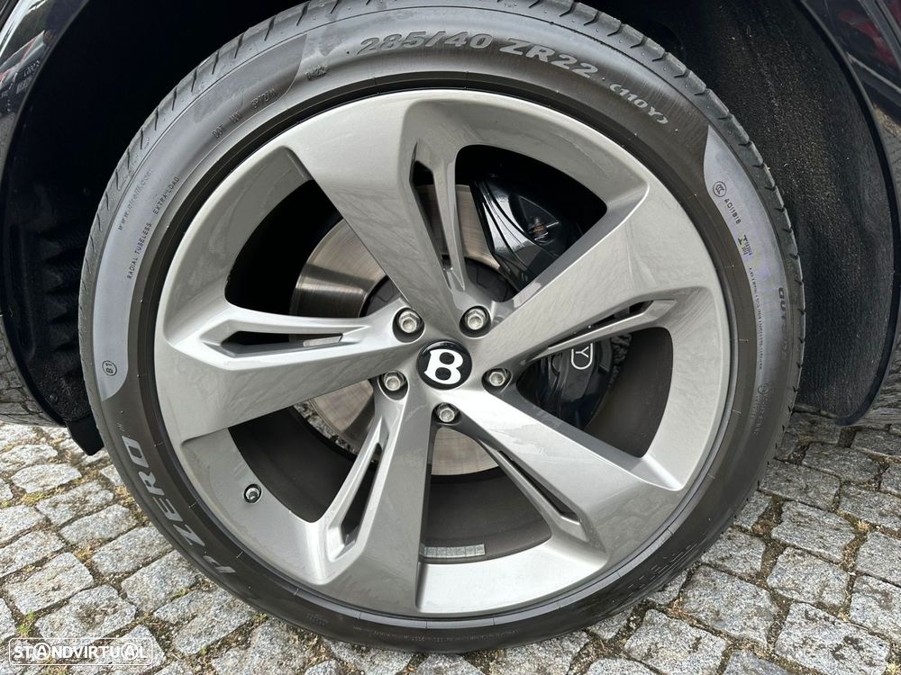 Bentley Bentayga V8 - 10