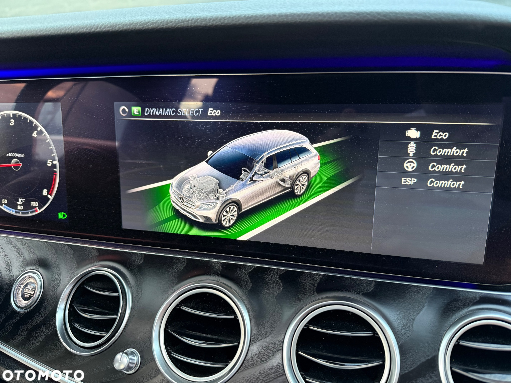 Mercedes-Benz Klasa E 220 d 4Matic T All-Terrain 9G-TRONIC Exclusive - 33