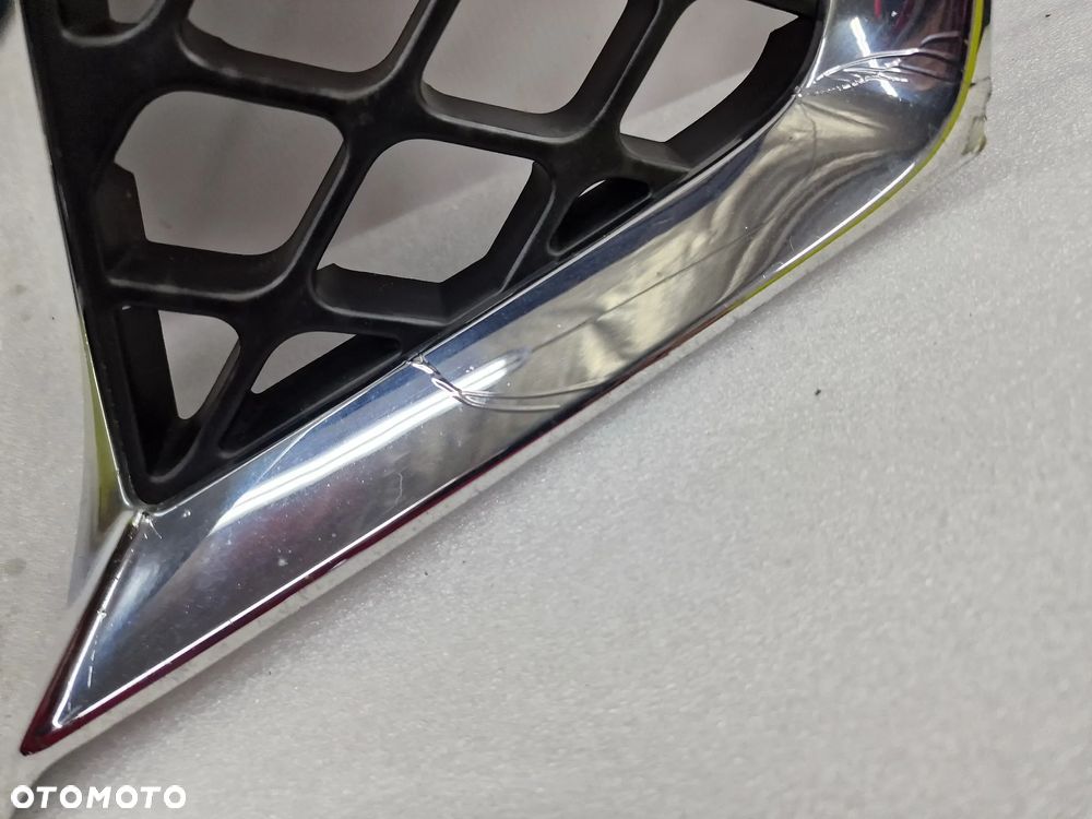 NISSAN NAVARA III D40 / PATHFINDER 05- ATRAPA / GRILL PRZEDNI PRZÓD , NR 62310EBXXX / 62310EB400 , NR AUKCJI GL333 - 7