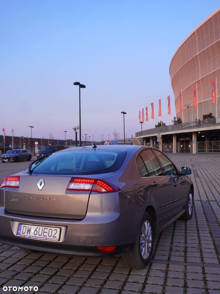 Renault Laguna 2013 photo 4