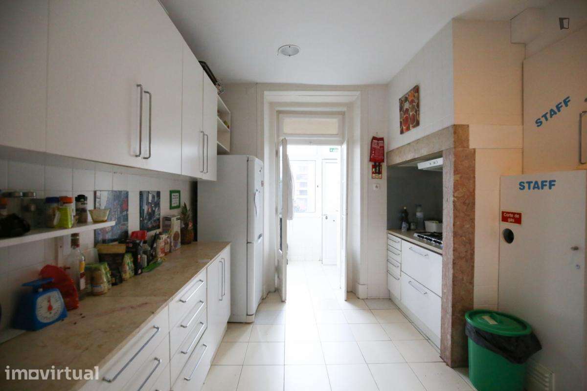 Quarto - localizado em Entrecampos Lisbon - Grande imagem: 2/42
