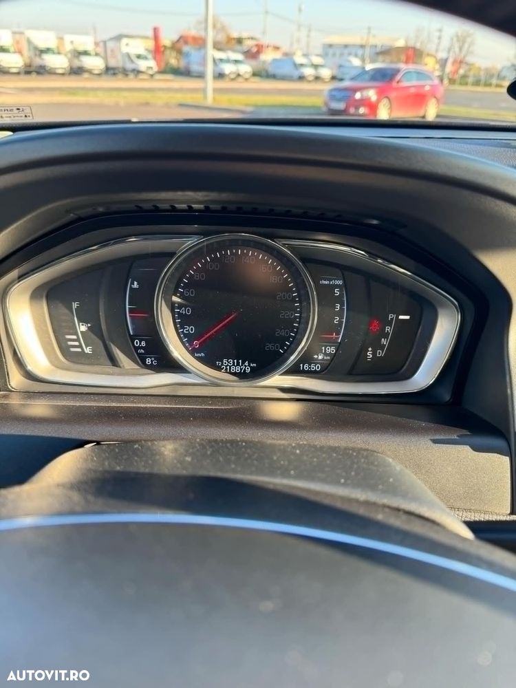 Volvo XC 60 D3 Geartronic Momentum - 5