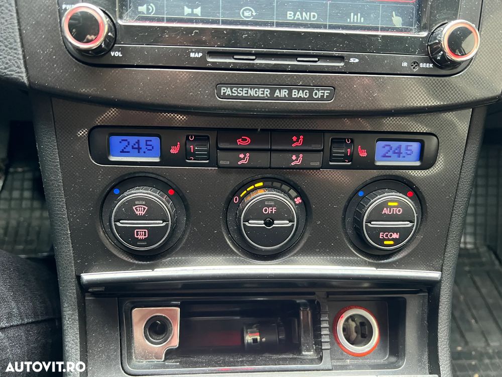 Volkswagen Passat 2.0 TDI DPF Comfortline - 14