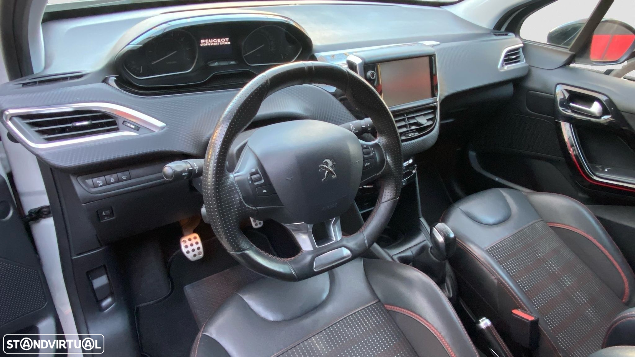 Peugeot 208 1.2 PureTech GT Line - 7